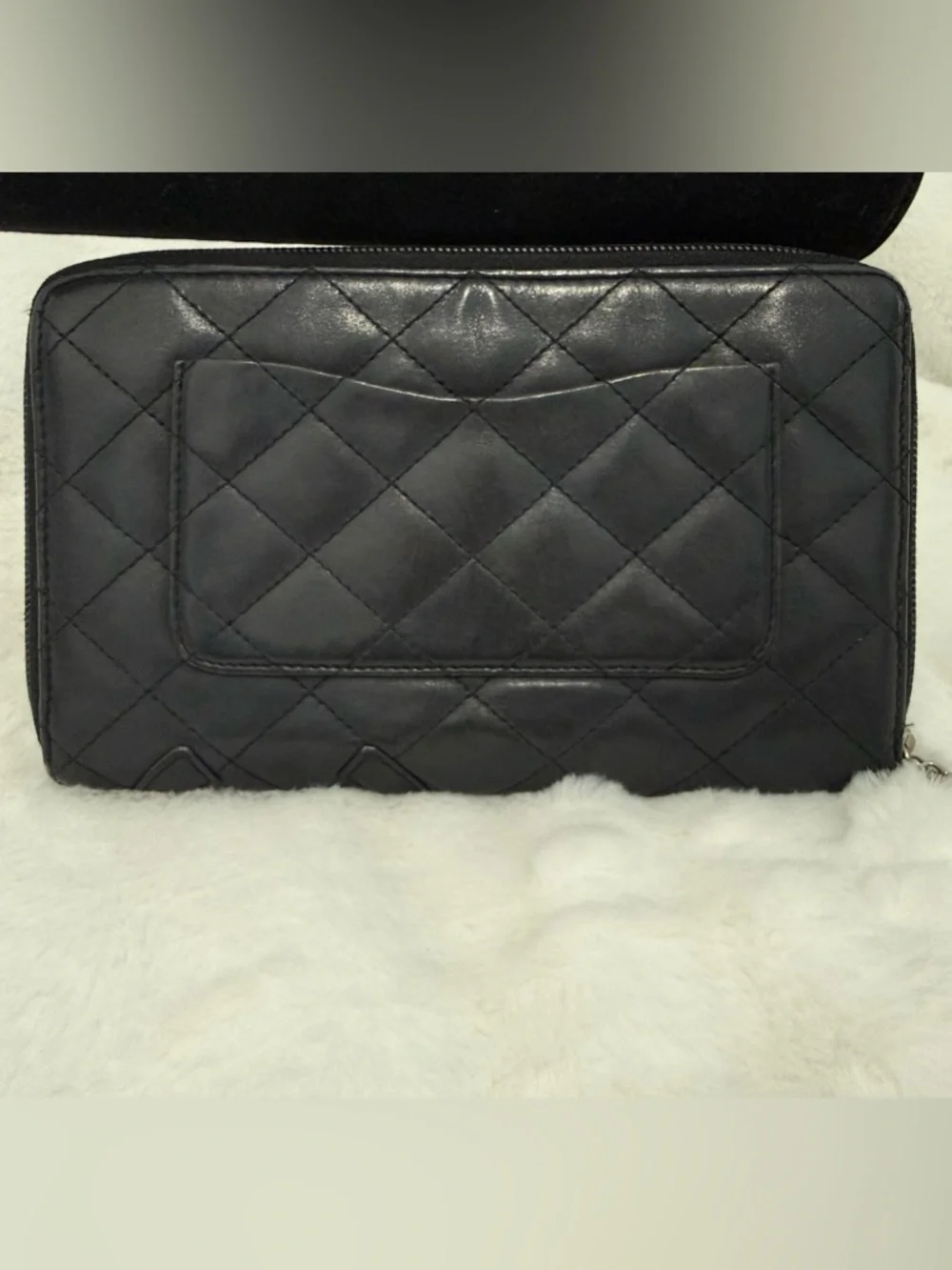Black Quilted Leather Wallet with Interlocking CC Detail - Picture 2 of 11